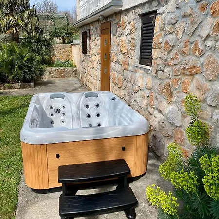 Theresa Villa Donji Zagon